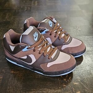 Nike Men's Chocolate and Beige Sneakers